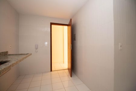 Apartamento para alugar com 58m², 2 quartos e 1 vaga Apartamento para alugar com 58m², 2 quartos e 1 vagaCozinha e Área de Serviço