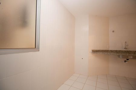 Apartamento para alugar com 58m², 2 quartos e 1 vaga Apartamento para alugar com 58m², 2 quartos e 1 vagaCozinha e Área de Serviço