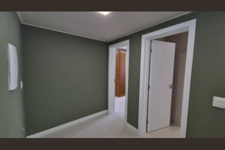 Casa de condomínio à venda com 325m², 3 quartos e 1 vaga Casa de condomínio à venda com 325m², 3 quartos e 1 vagaHall