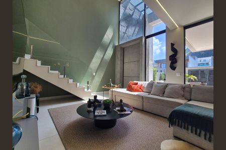 Casa de condomínio à venda com 325m², 3 quartos e 1 vaga Casa de condomínio à venda com 325m², 3 quartos e 1 vagaSala