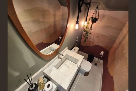 Casa de condomínio à venda com 325m², 3 quartos e 1 vaga Casa de condomínio à venda com 325m², 3 quartos e 1 vagaLavabo