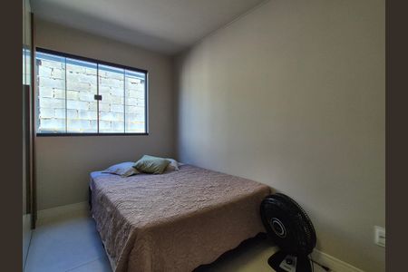 Casa de condomínio à venda com 325m², 3 quartos e 1 vaga Casa de condomínio à venda com 325m², 3 quartos e 1 vagaSuíte 2