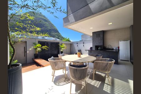 Casa de condomínio à venda com 325m², 3 quartos e 1 vaga Casa de condomínio à venda com 325m², 3 quartos e 1 vagaÁrea gourmet