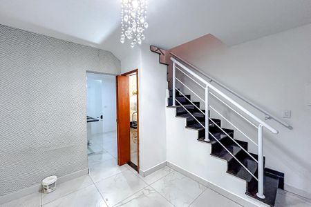 Sala de casa de condomínio para alugar com 3 quartos, 128m² em Vila Carrão, São Paulo