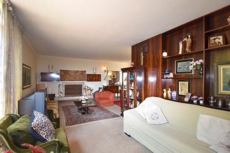 Casa à venda com 258m², 3 quartos e 2 vagassala de estar