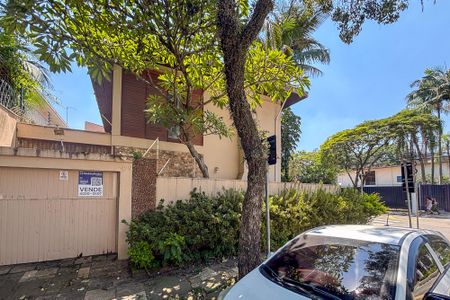 Casa à venda com 258m², 3 quartos e 2 vagasfachada casa