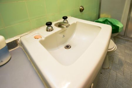Casa à venda com 258m², 3 quartos e 2 vagasbanheiro corredor