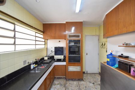 Casa à venda com 258m², 3 quartos e 2 vagascozinha