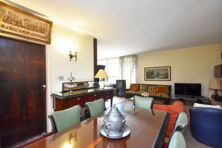 Casa à venda com 258m², 3 quartos e 2 vagasSala de jantar