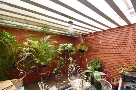 Casa à venda com 258m², 3 quartos e 2 vagasquintal sala de estar 2