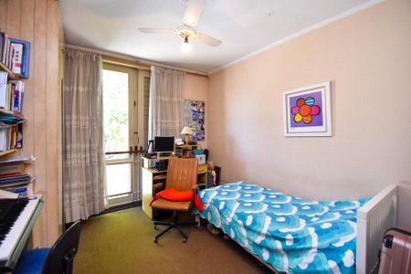 Casa à venda com 258m², 3 quartos e 2 vagasquarto 2
