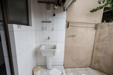 Casa de condomínio à venda com 105m², 3 quartos e 2 vagas Casa de condomínio à venda com 105m², 3 quartos e 2 vagasÁrea de Serviço