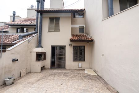 Casa de condomínio à venda com 105m², 3 quartos e 2 vagas Casa de condomínio à venda com 105m², 3 quartos e 2 vagasQuintal