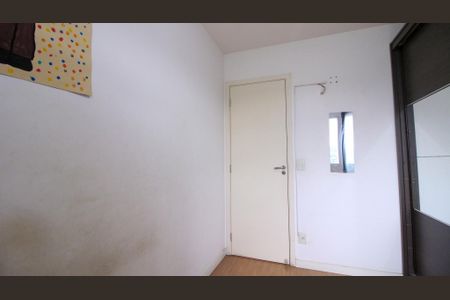 Quarto 1 de apartamento para alugar com 2 quartos, 49m² em Parque São Lourenço, São Paulo