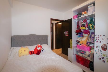 Apartamento à venda com 74m², 2 quartos e 1 vaga Apartamento à venda com 74m², 2 quartos e 1 vagaQuarto