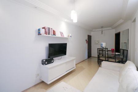 Apartamento à venda com 74m², 2 quartos e 1 vaga Apartamento à venda com 74m², 2 quartos e 1 vagaSala