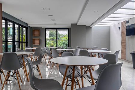 Apartamento para alugar com 47m², 2 quartos e 1 vagaÁrea comum - Salão de festas