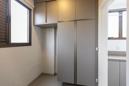 Apartamento para alugar com 160m², 3 quartos e 3 vagasQuarto da Área de Serviço