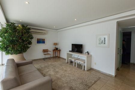 Apartamento para alugar com 160m², 3 quartos e 3 vagasÁrea Comum - Salão de Festas