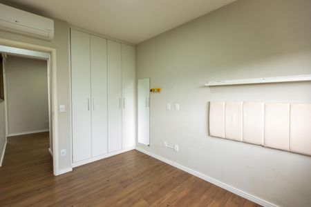 Apartamento para alugar com 160m², 3 quartos e 3 vagasSuíte 2