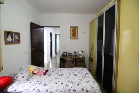 Casa à venda com 218m², 3 quartos e 2 vagas Casa à venda com 218m², 3 quartos e 2 vagasCasa 02