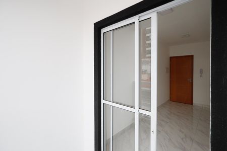 Varanda  de apartamento à venda com 2 quartos, 48m² em Vila Nivi, São Paulo