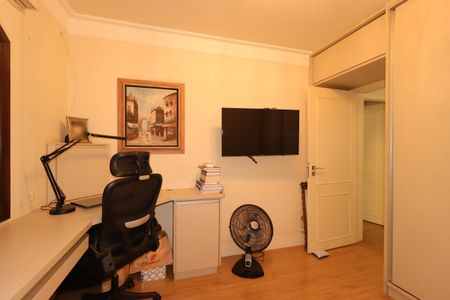 Casa à venda com 230m², 3 quartos e 3 vagasQuarto 2