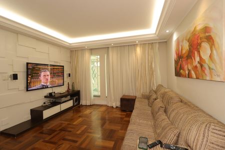 Casa à venda com 230m², 3 quartos e 3 vagasSala