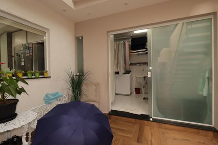 Casa à venda com 230m², 3 quartos e 3 vagasQuintal