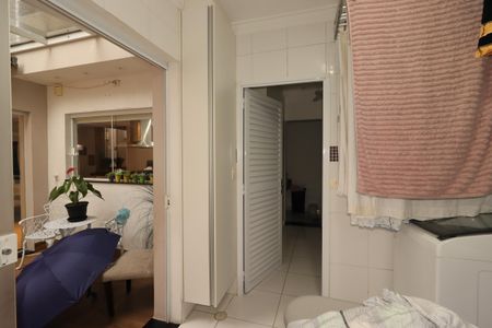 Casa à venda com 230m², 3 quartos e 3 vagasÁrea de Serviço