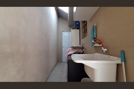 Casa à venda com 98m², 3 quartos e 4 vagasÁrea de Serviço 