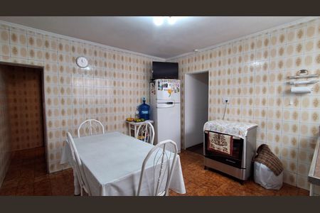 Casa à venda com 98m², 3 quartos e 4 vagasCozinha 