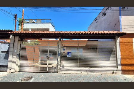Casa à venda com 98m², 3 quartos e 4 vagasFachada 
