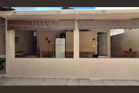 Casa à venda com 98m², 3 quartos e 4 vagasQuintal