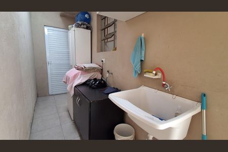 Casa à venda com 98m², 3 quartos e 4 vagasÁrea de Serviço 