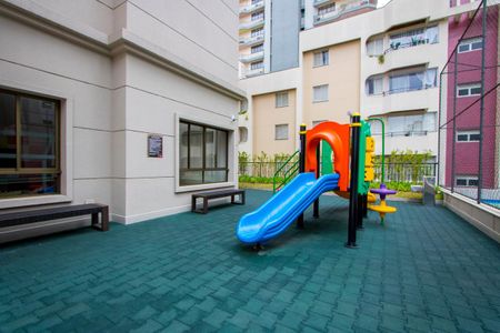 Apartamento à venda com 64m², 2 quartos e 1 vagaÁrea comum - Playground