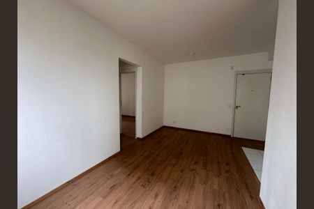 Sala de apartamento para alugar com 2 quartos, 51m² em Centro, Barueri