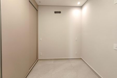 Casa de condomínio à venda com 300m², 3 quartos e 2 vagas Casa de condomínio à venda com 300m², 3 quartos e 2 vagasQuarto Suíte