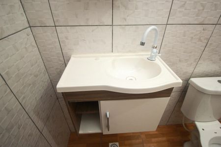 Casa à venda com 70m², 1 quarto e sem vagaBanheiro