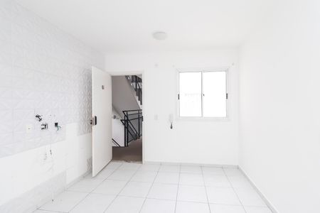 Sala de apartamento para alugar com 2 quartos, 42m² em Jardim Nélia, Ferraz de Vasconcelos