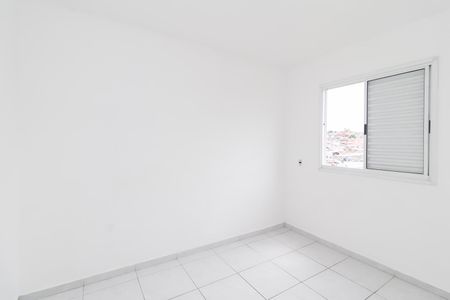 Quarto 2 de apartamento para alugar com 2 quartos, 42m² em Jardim Nélia, Ferraz de Vasconcelos