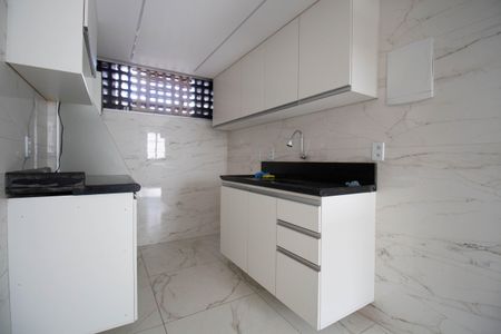 Apartamento para alugar com 45m², 2 quartos e sem vagaCozinha e Área de Serviço