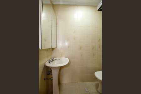 Casa à venda com 120m², 3 quartos e 1 vaga Casa à venda com 120m², 3 quartos e 1 vagaBanheiro Social