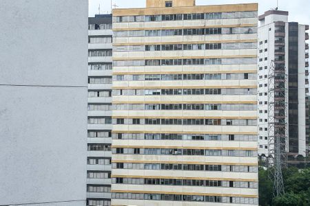 Apartamento para alugar com 90m², 2 quartos e 2 vagasVista da Suíte 2