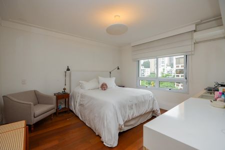 Suíte 1 de apartamento à venda com 3 quartos, 335m² em Jardim Vitoria Regia (zona Oeste), São Paulo