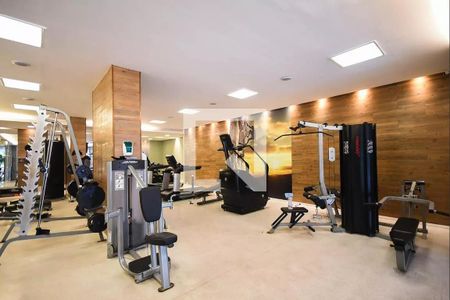 Apartamento à venda com 305m², 3 quartos e 4 vagas Apartamento à venda com 305m², 3 quartos e 4 vagasAcademia