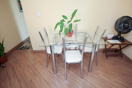 Apartamento à venda com 55m², 2 quartos e 1 vagaSala de Jantar