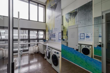 Studio à venda com 25m², 1 quarto e 1 vaga Studio à venda com 25m², 1 quarto e 1 vagaÁrea comum - Lavanderia