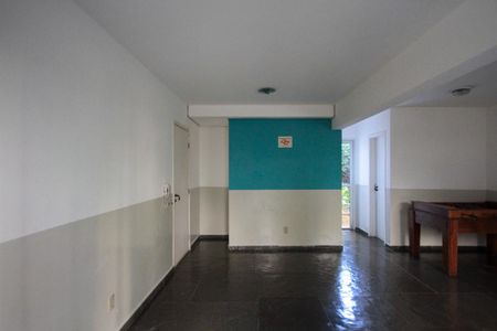Apartamento para alugar com 52m², 2 quartos e 1 vagaÁrea comum - Salão de festas