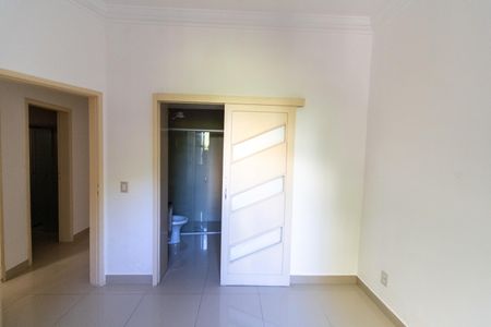 Apartamento à venda com 120m², 3 quartos e 1 vaga Apartamento à venda com 120m², 3 quartos e 1 vagaSuíte